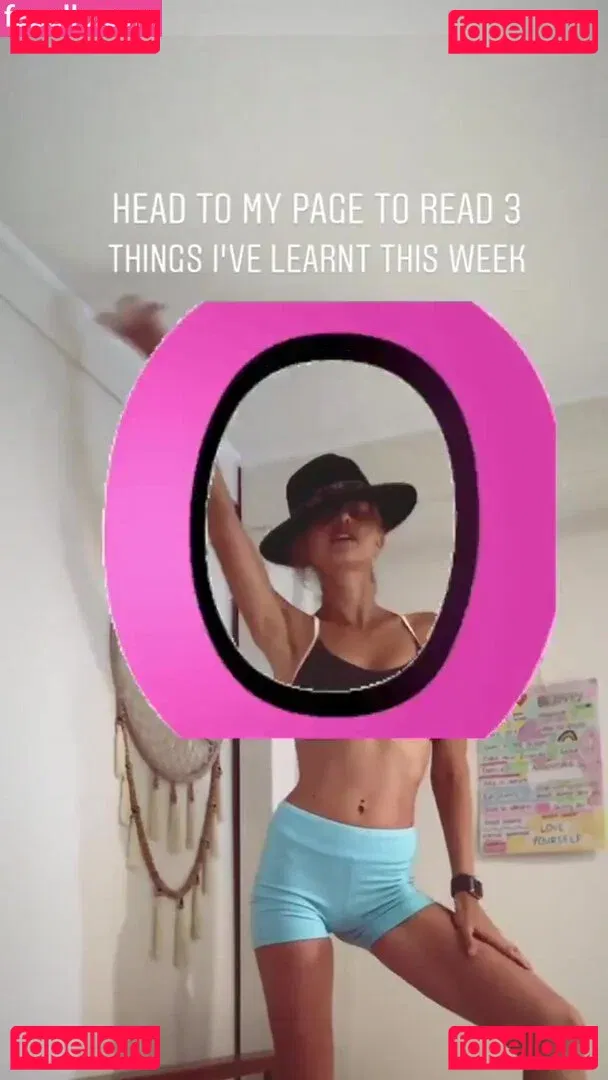 Isabelle Cornish Onlyfans Photo Gallery 