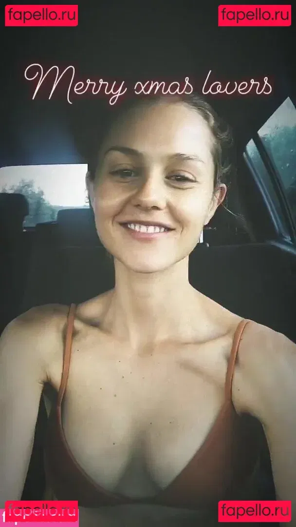 Isabelle Cornish Onlyfans Photo Gallery 