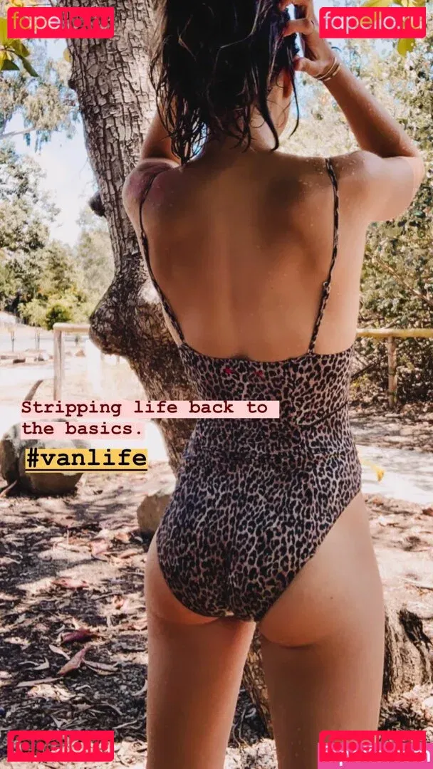 Isabelle Cornish Onlyfans Photo Gallery 