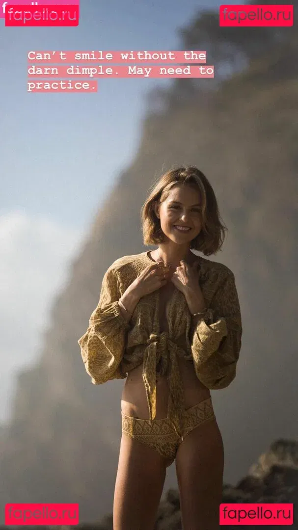 Isabelle Cornish Onlyfans Photo Gallery 