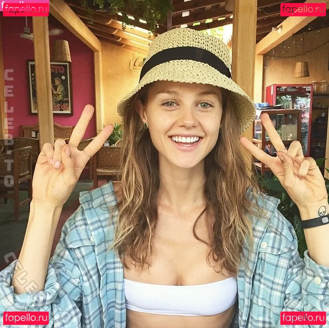 Isabelle Cornish Onlyfans Photo Gallery 