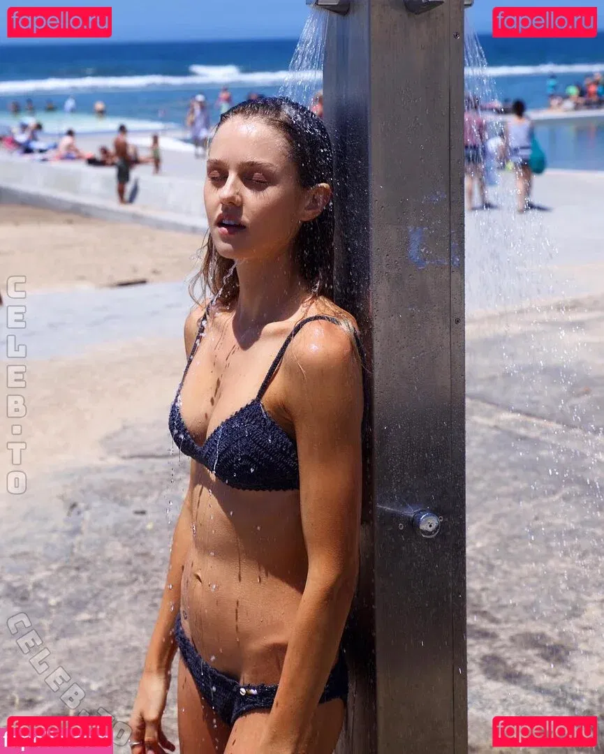 Isabelle Cornish Onlyfans Photo Gallery 