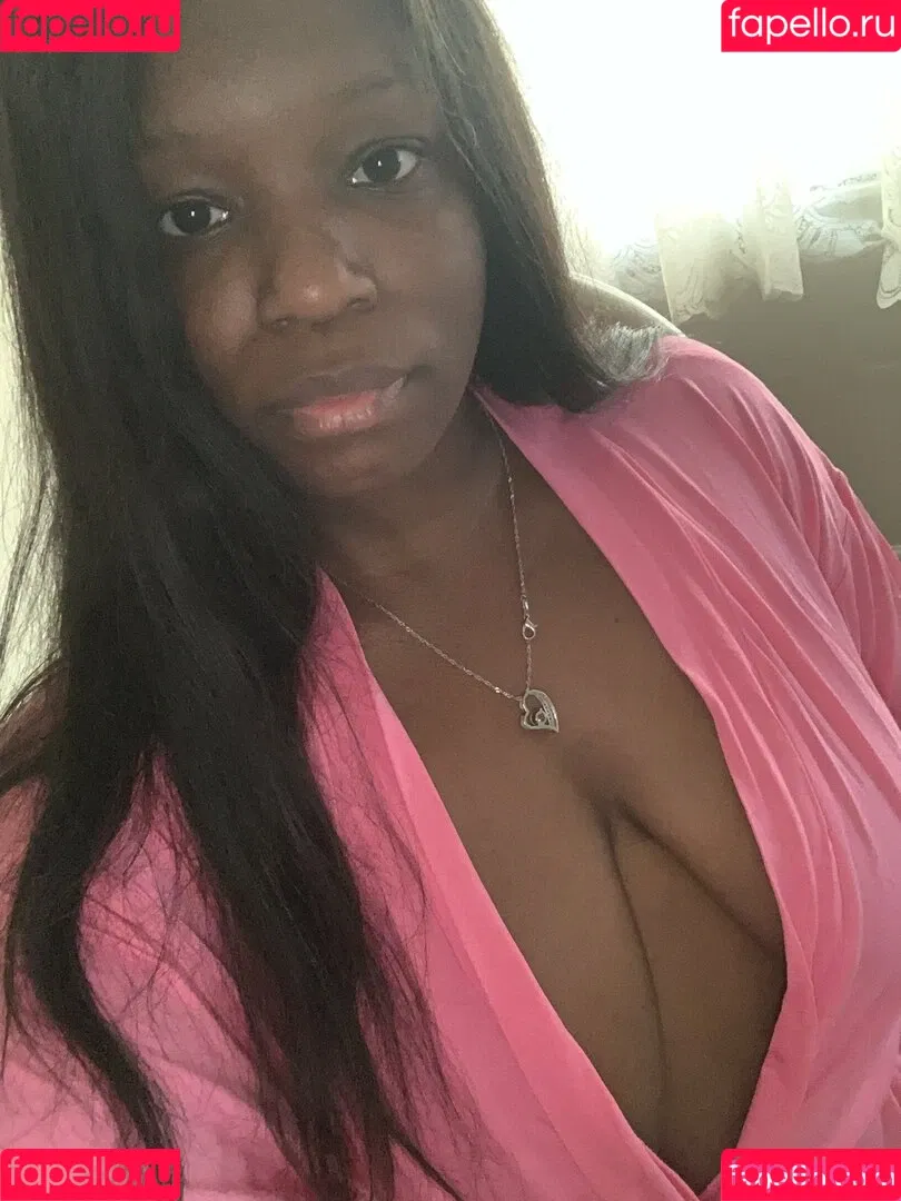 ThatChocoBxtch Onlyfans Photo Gallery 
