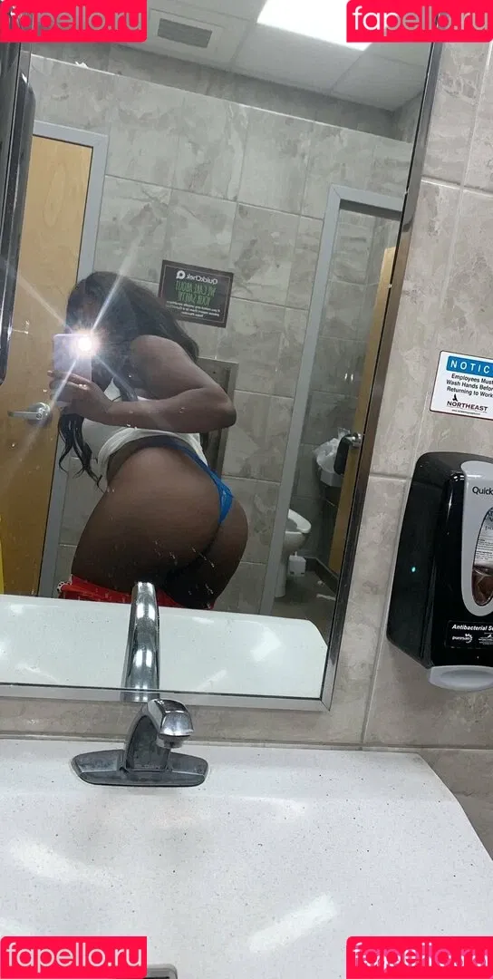 ThatChocoBxtch Onlyfans Photo Gallery 