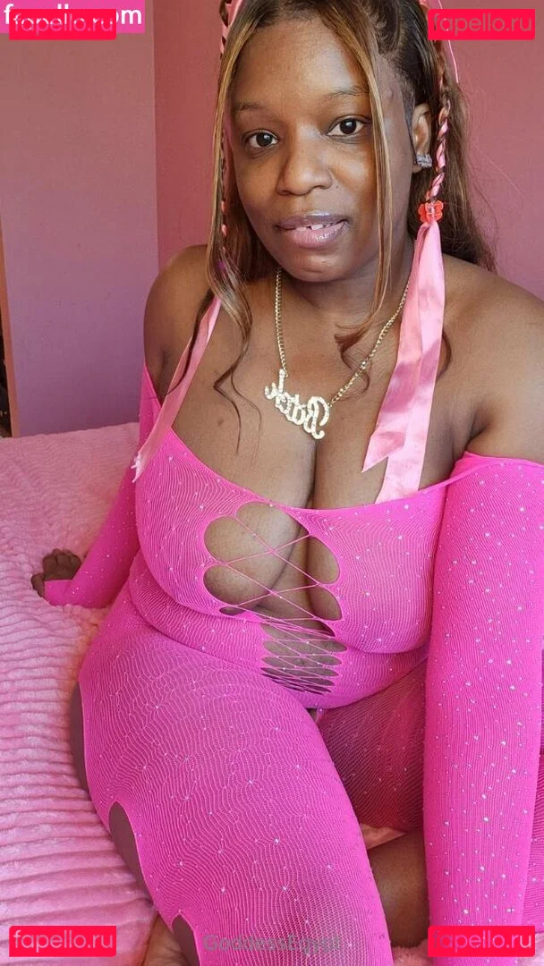 ThatChocoBxtch Onlyfans Photo Gallery 