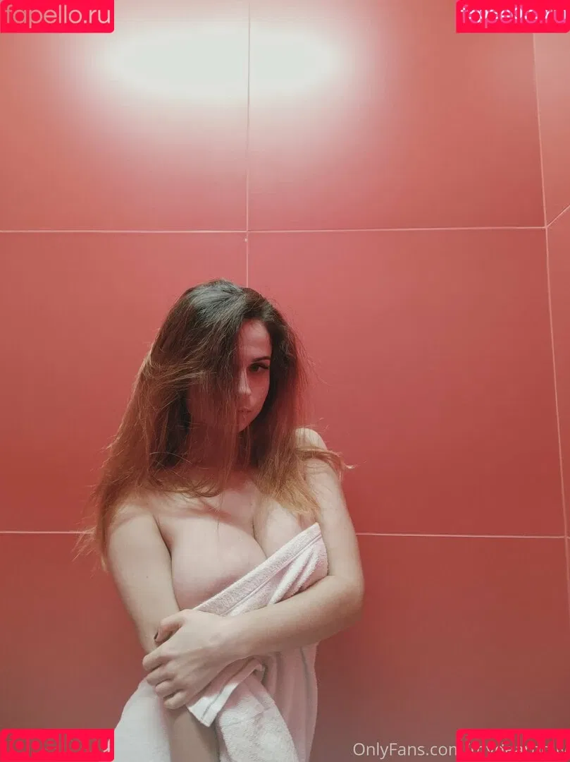 PollyDolly Onlyfans Photo Gallery 