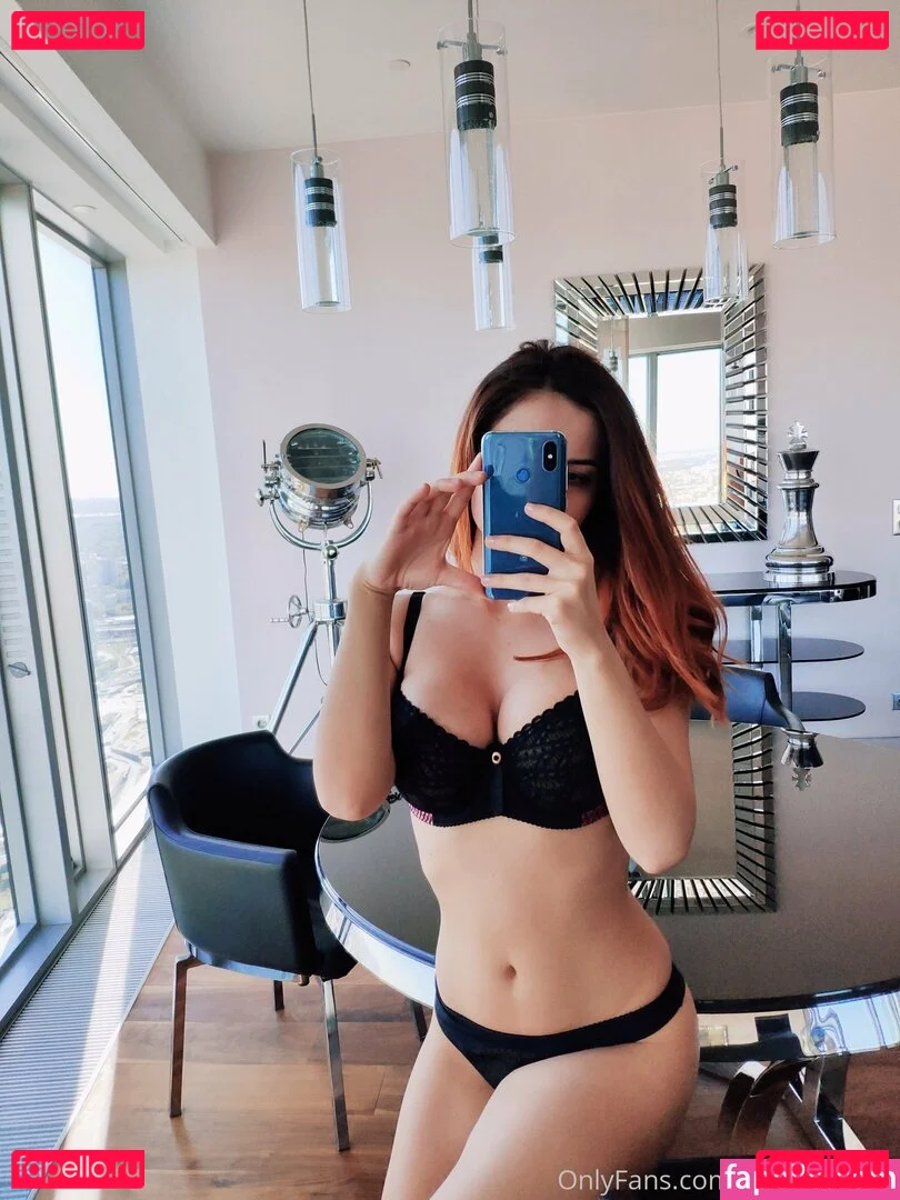 PollyDolly Onlyfans Photo Gallery 