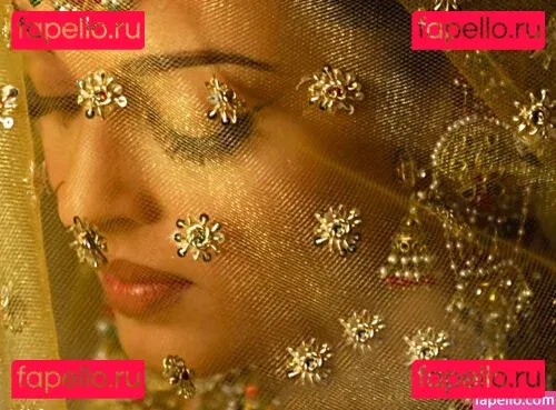 Aishwarya Rai Onlyfans Photo Gallery 