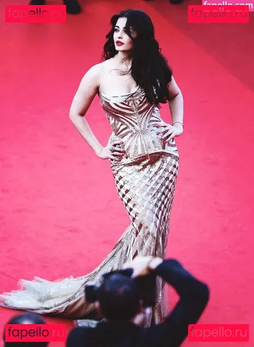 Aishwarya Rai Onlyfans Photo Gallery 