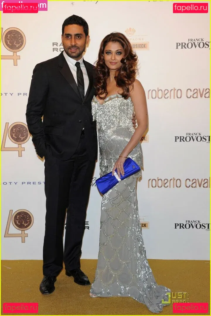 Aishwarya Rai Onlyfans Photo Gallery 