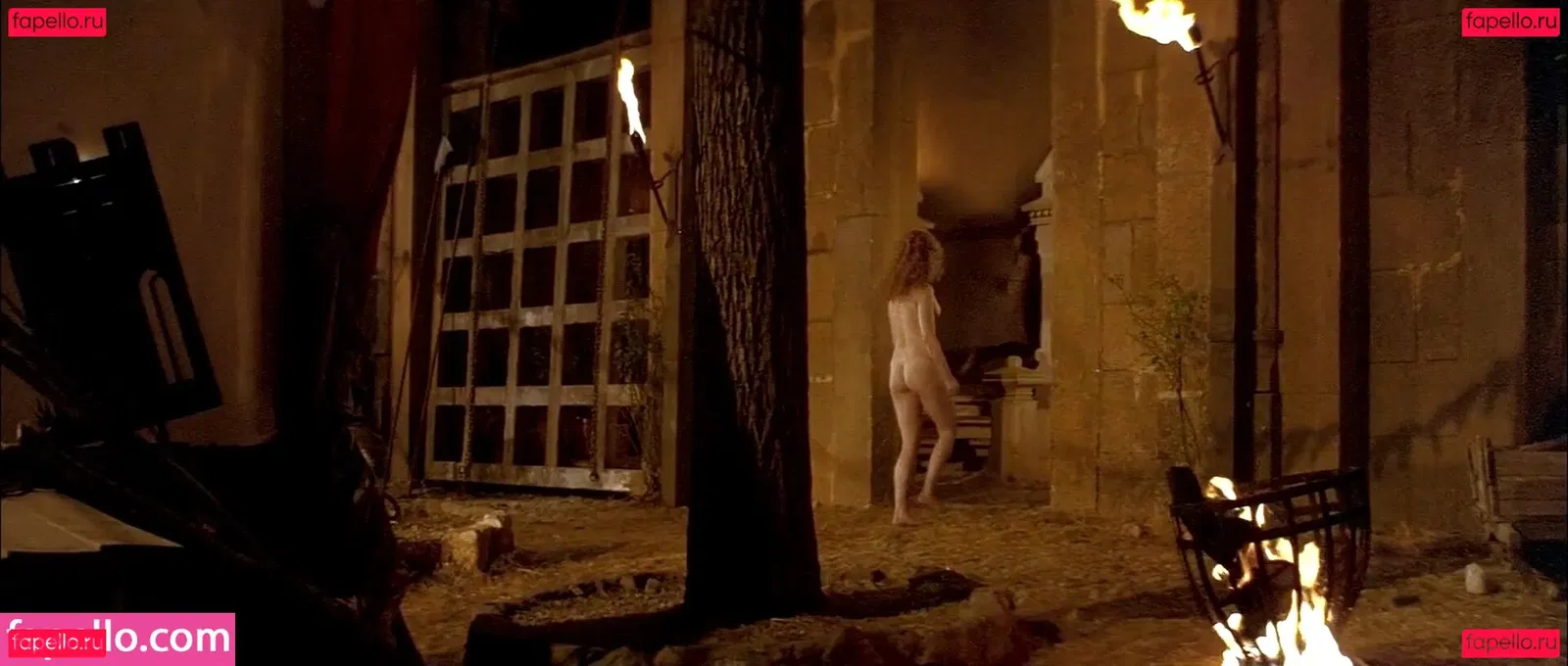 Jennifer Jason Leigh Onlyfans Photo Gallery 