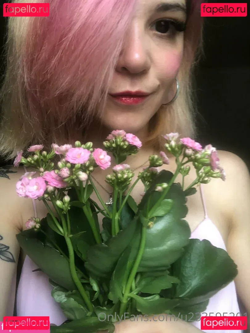 volyaukrainefree Onlyfans Photo Gallery 