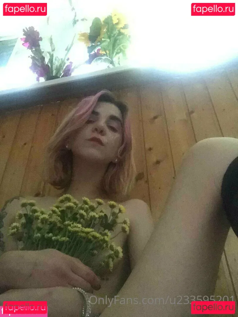 volyaukrainefree Onlyfans Photo Gallery 