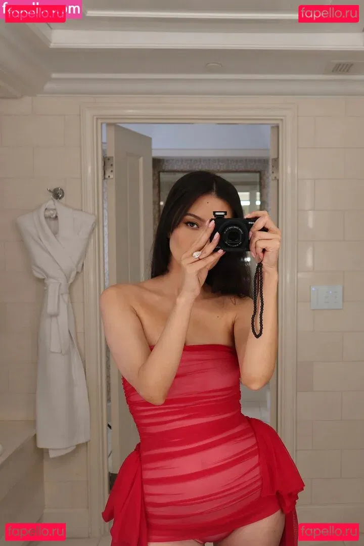 Christian Serratos Onlyfans Photo Gallery 