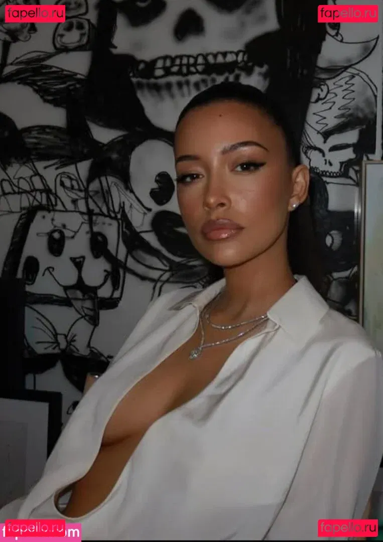 Christian Serratos Onlyfans Photo Gallery 