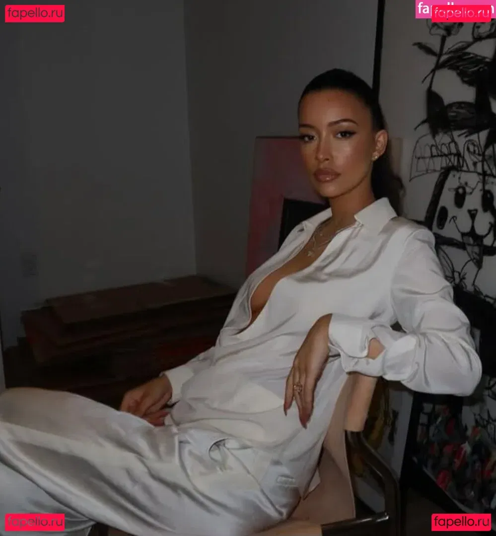 Christian Serratos Onlyfans Photo Gallery 