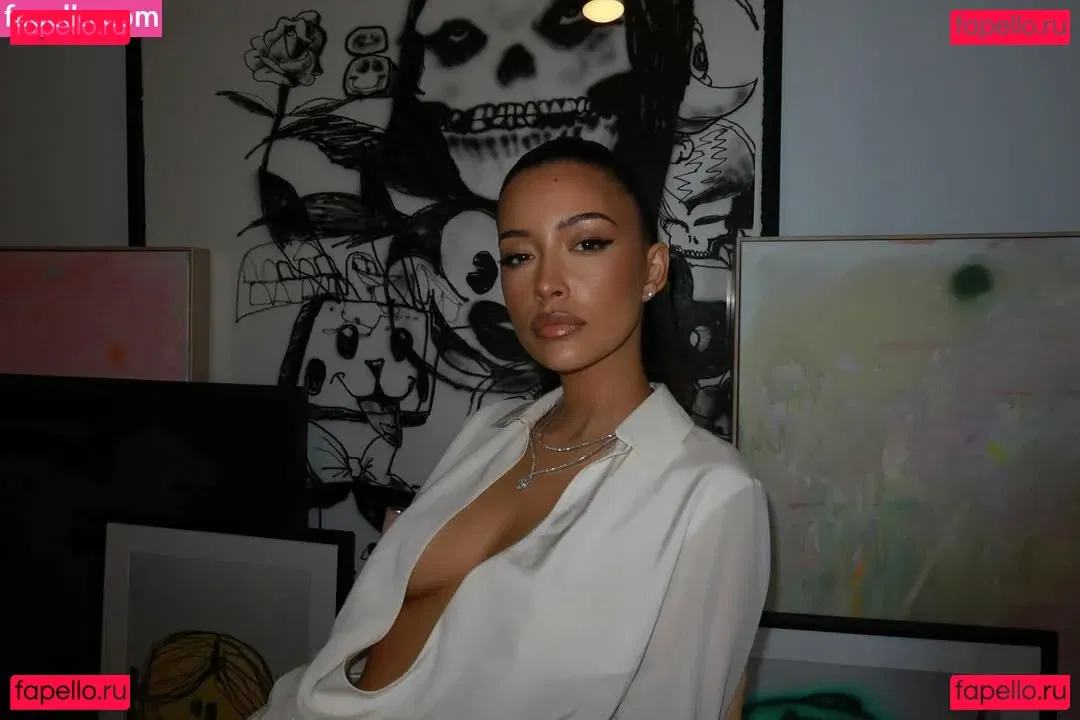 Christian Serratos Onlyfans Photo Gallery 