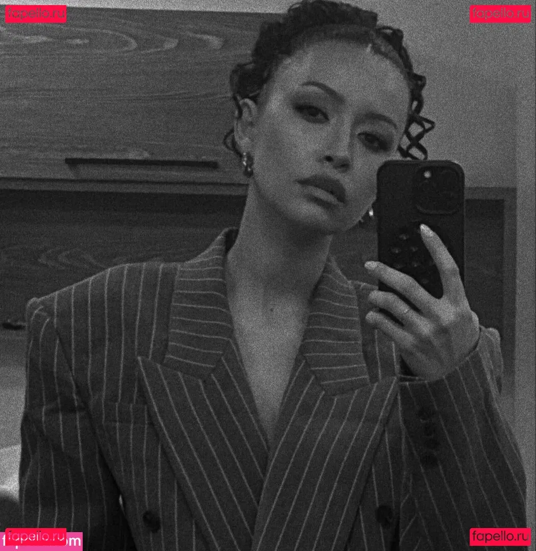 Christian Serratos Onlyfans Photo Gallery 