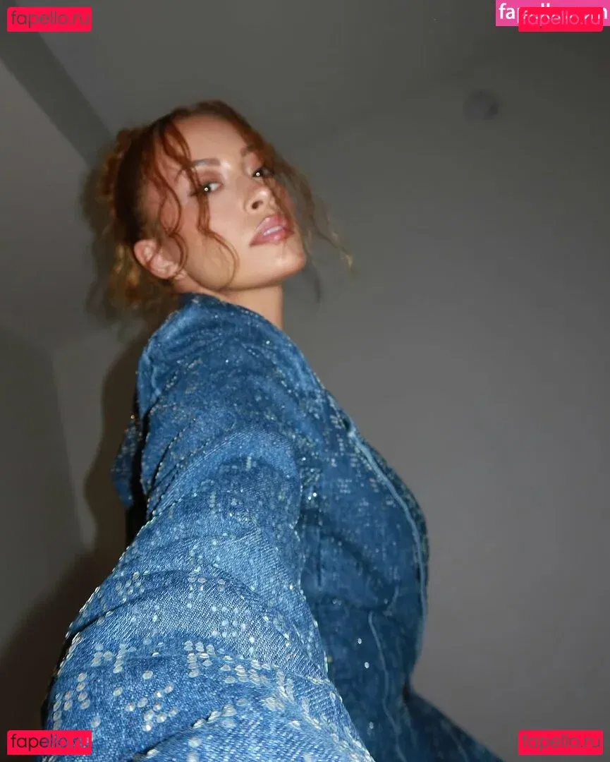 Christian Serratos Onlyfans Photo Gallery 