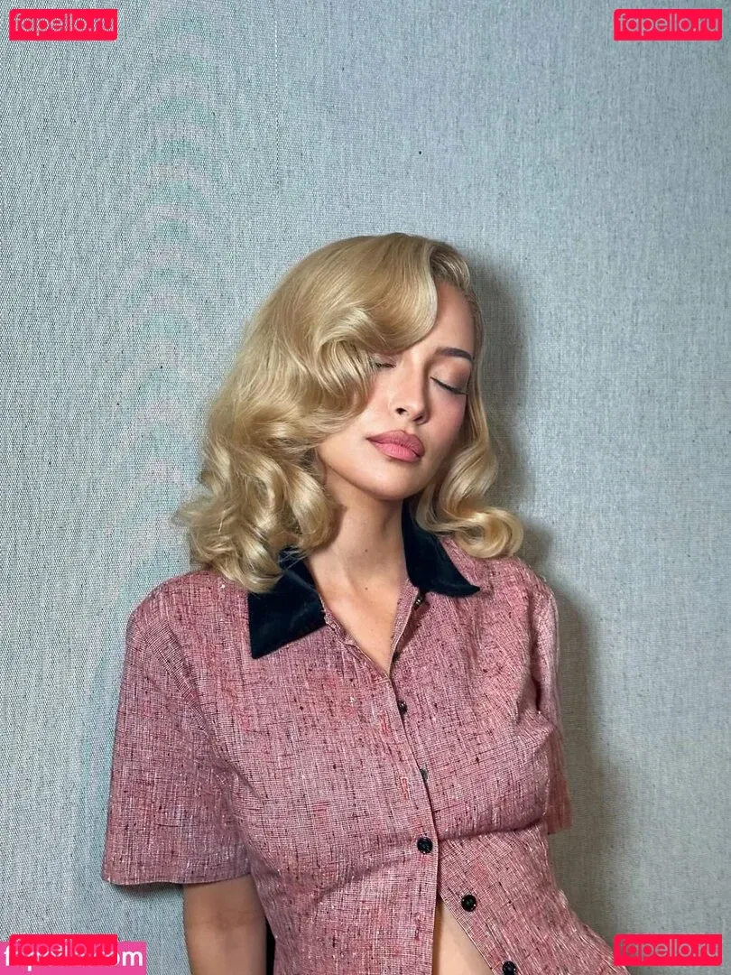 Christian Serratos Onlyfans Photo Gallery 