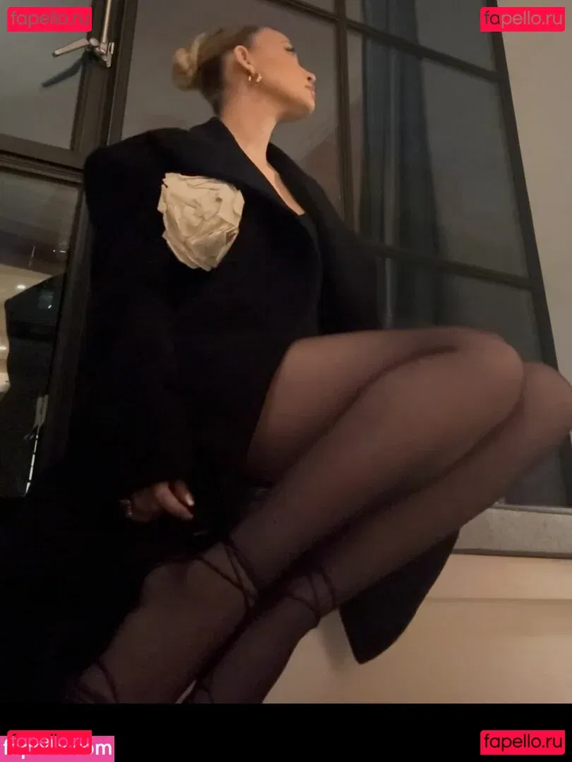 Christian Serratos Onlyfans Photo Gallery 