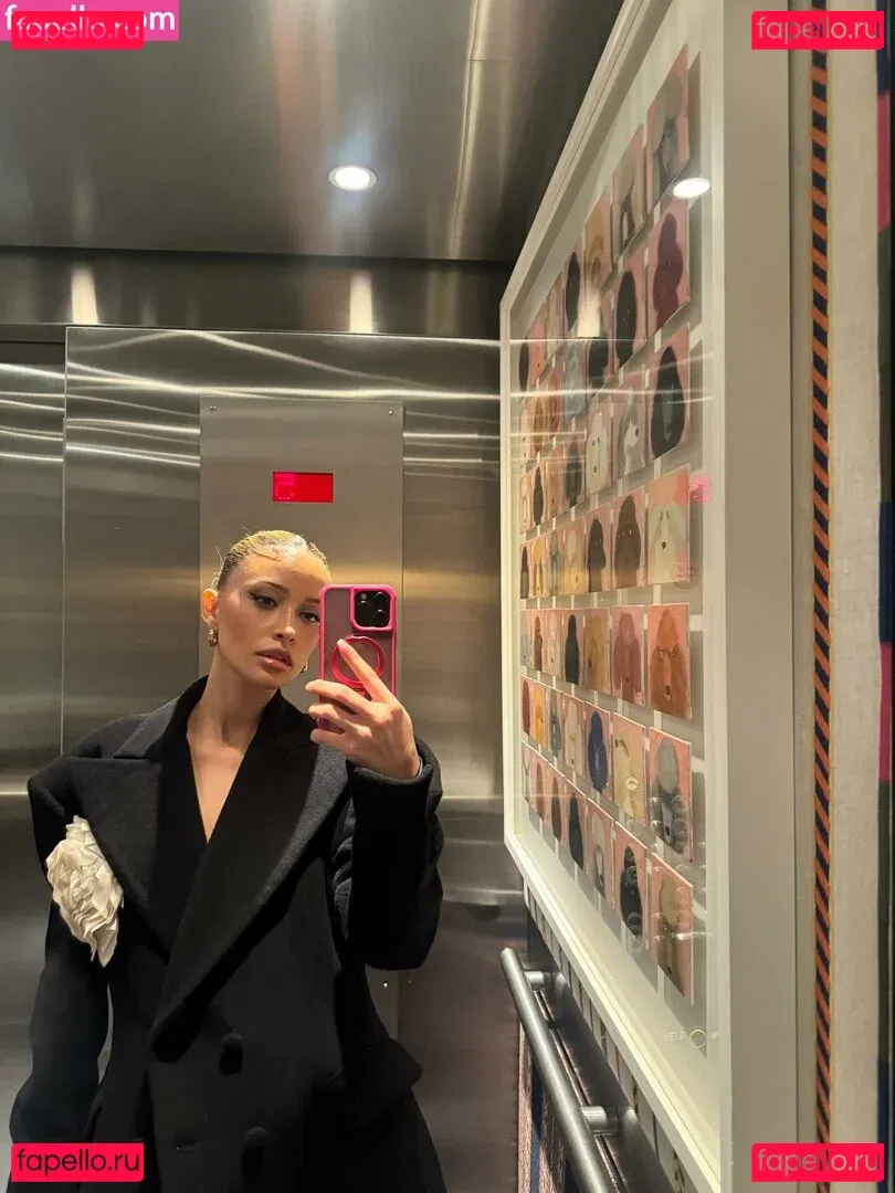 Christian Serratos Onlyfans Photo Gallery 