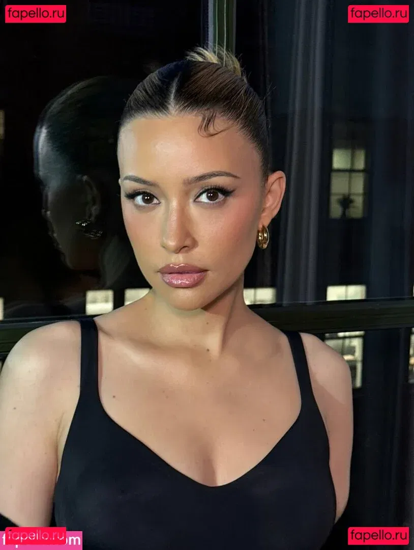 Christian Serratos Onlyfans Photo Gallery 