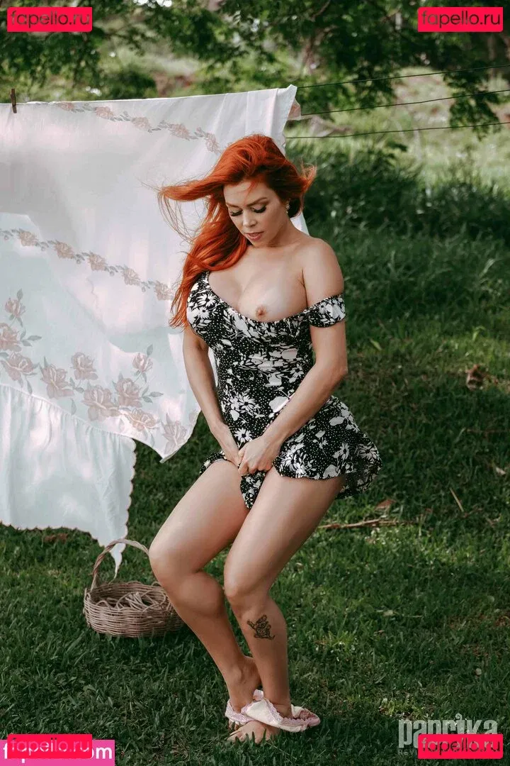 Rossane Bom Onlyfans Photo Gallery 