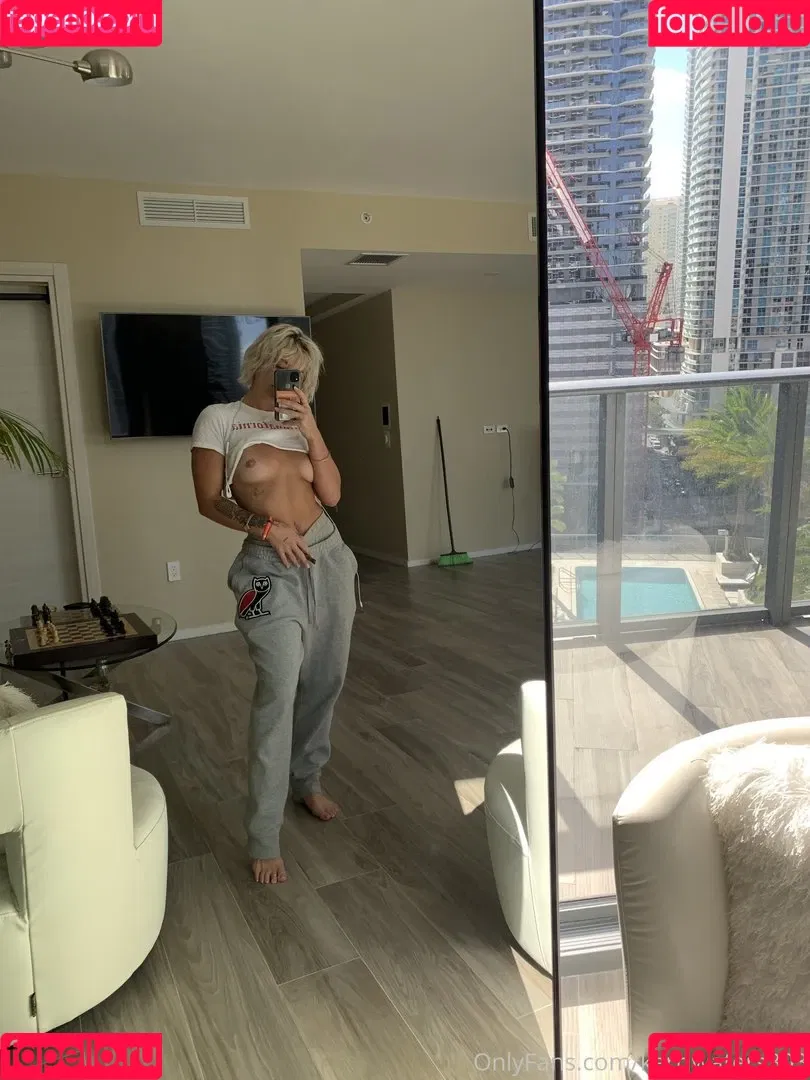 Kerri Waters Onlyfans Photo Gallery 