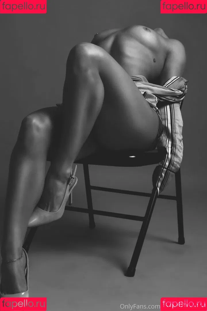 Kerri Waters Onlyfans Photo Gallery 