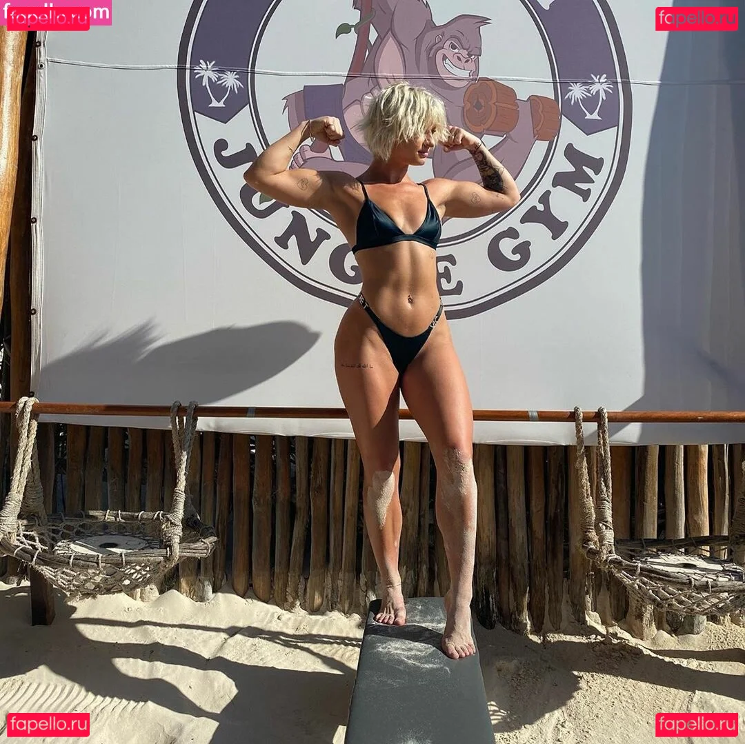 Kerri Waters Onlyfans Photo Gallery 