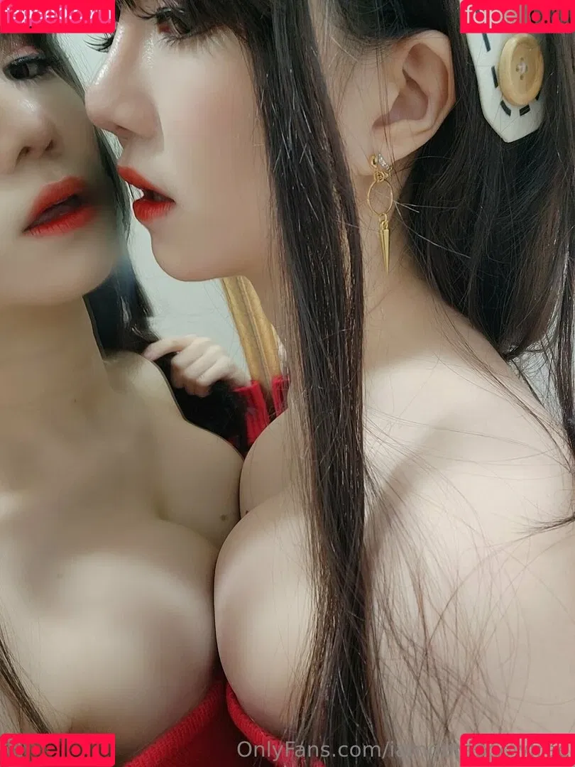 iamdorasnowfree Onlyfans Photo Gallery 