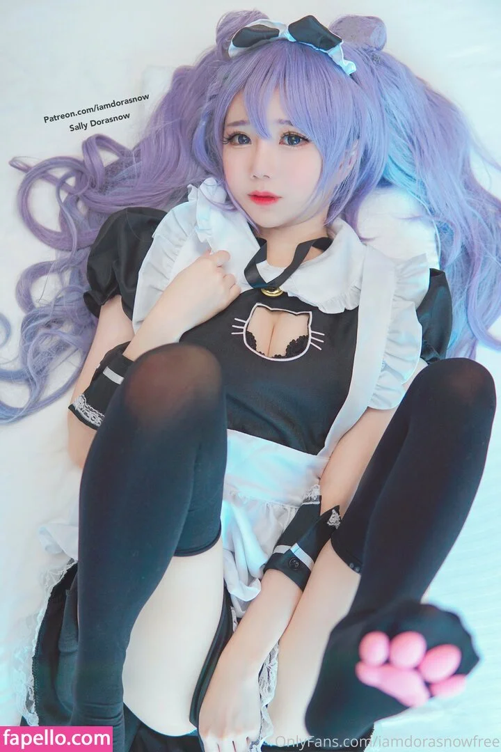 iamdorasnowfree Onlyfans Photo Gallery 