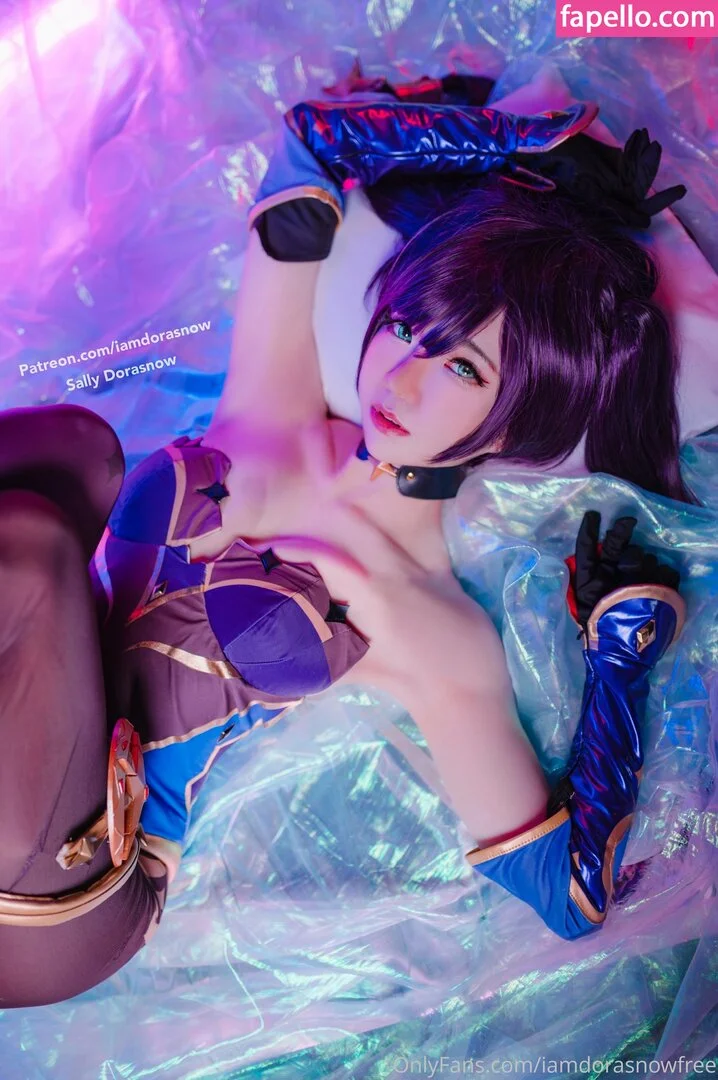 iamdorasnowfree Onlyfans Photo Gallery 