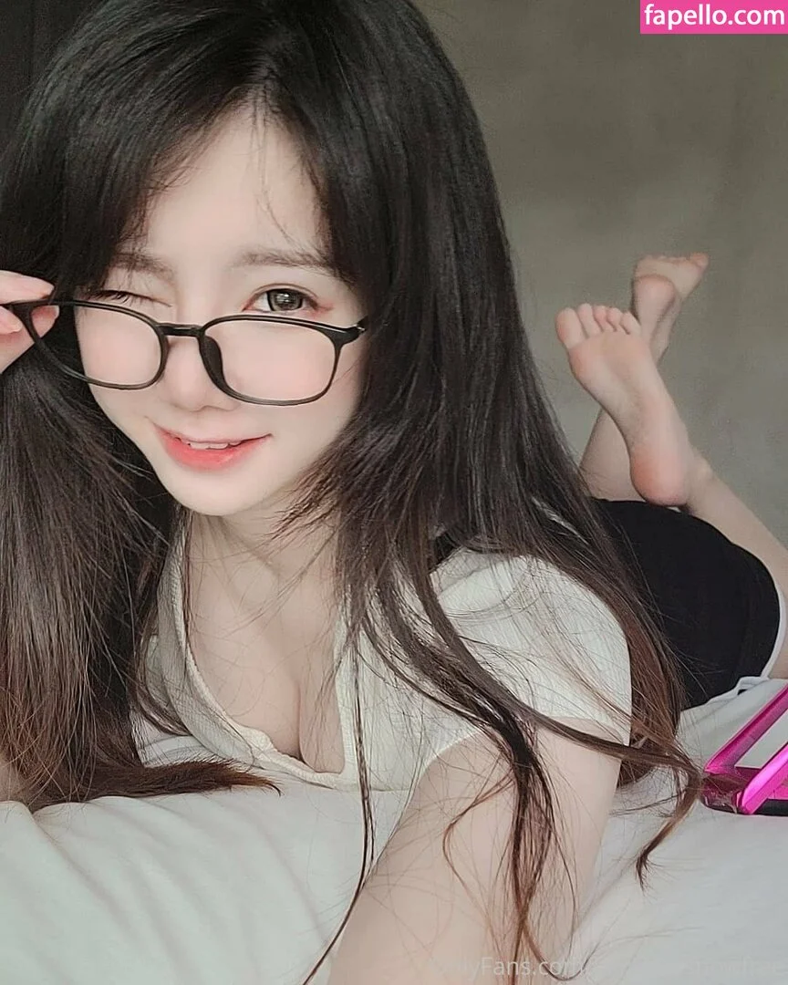 iamdorasnowfree Onlyfans Photo Gallery 