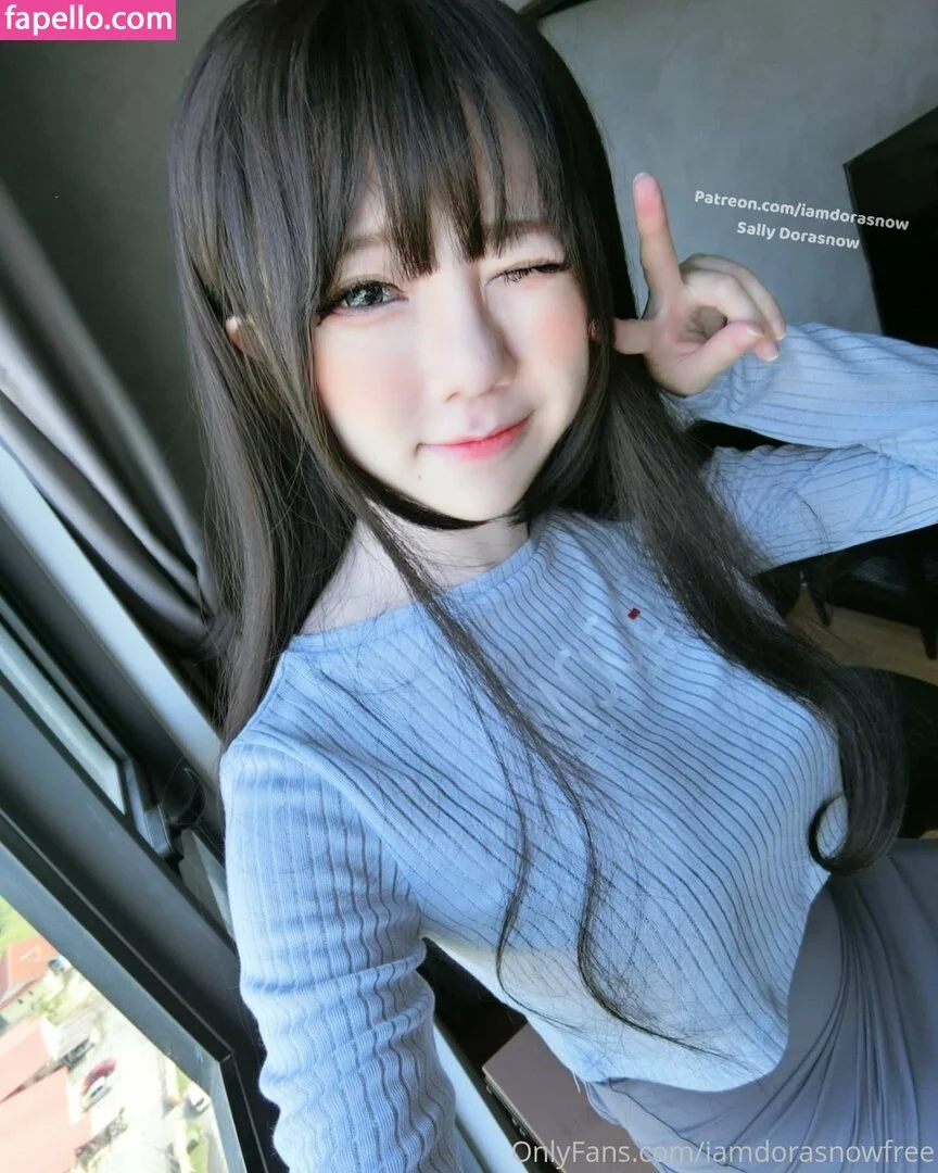 iamdorasnowfree Onlyfans Photo Gallery 