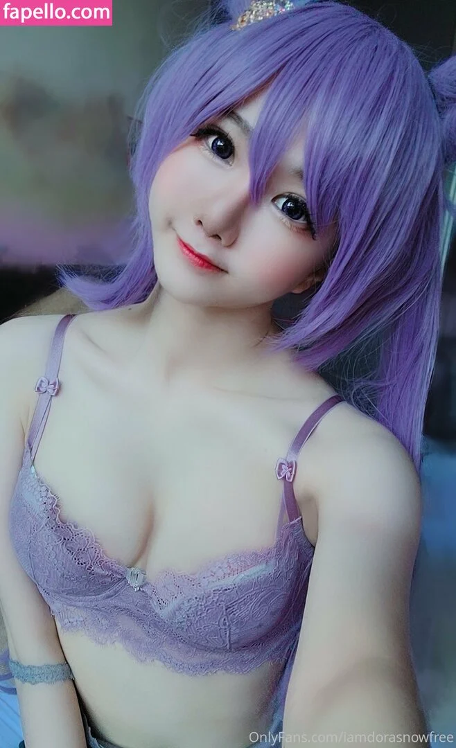 iamdorasnowfree Onlyfans Photo Gallery 