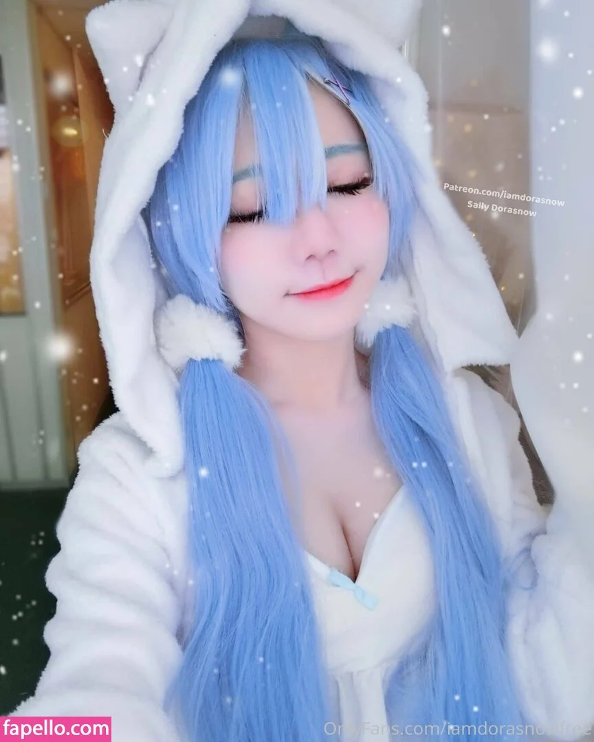 iamdorasnowfree Onlyfans Photo Gallery 