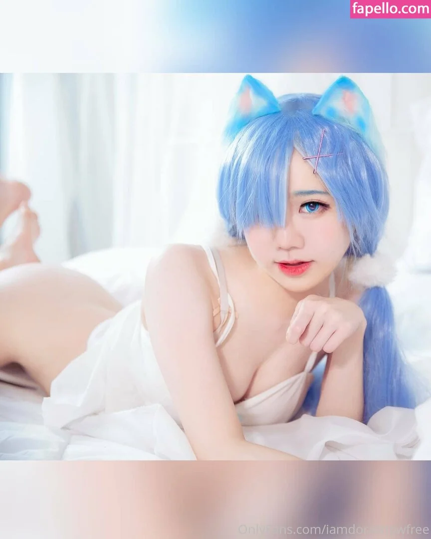 iamdorasnowfree Onlyfans Photo Gallery 