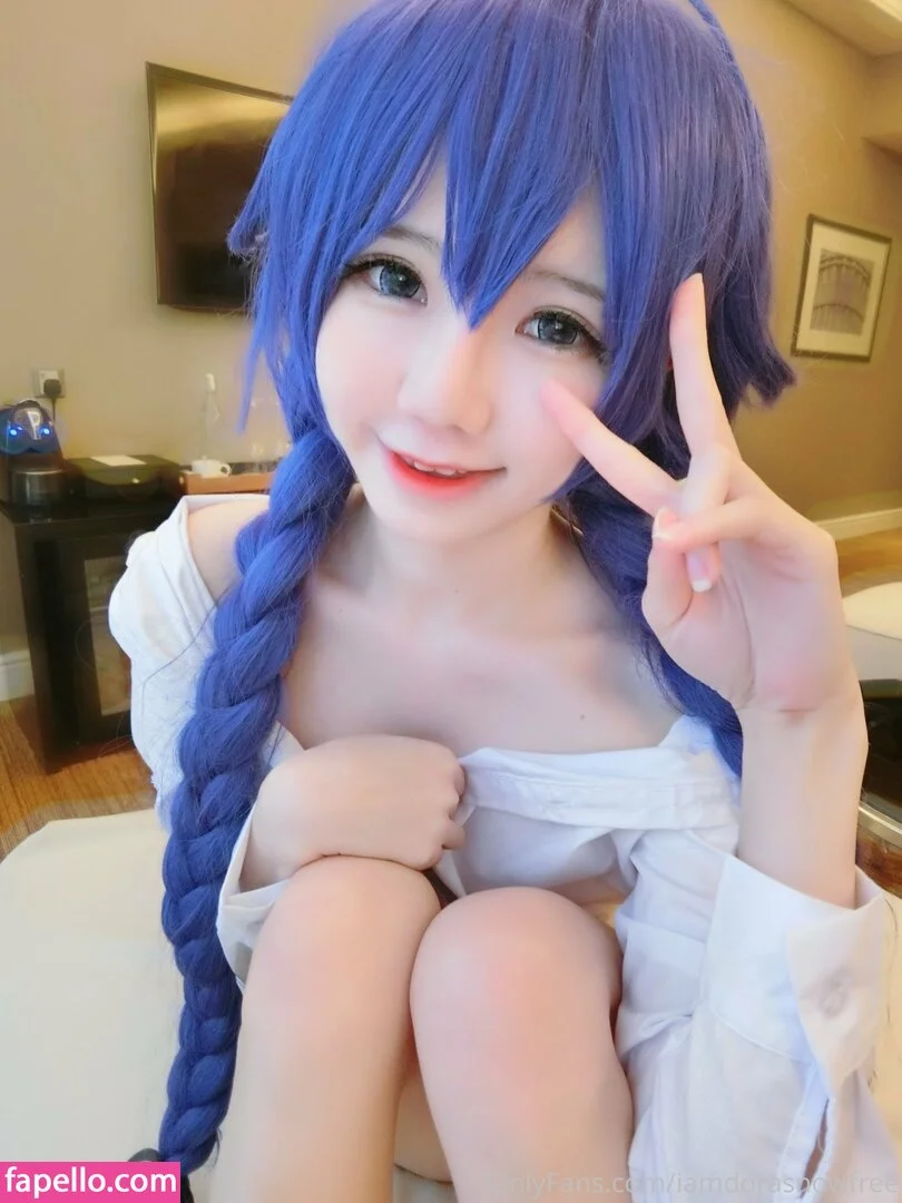 iamdorasnowfree Onlyfans Photo Gallery 