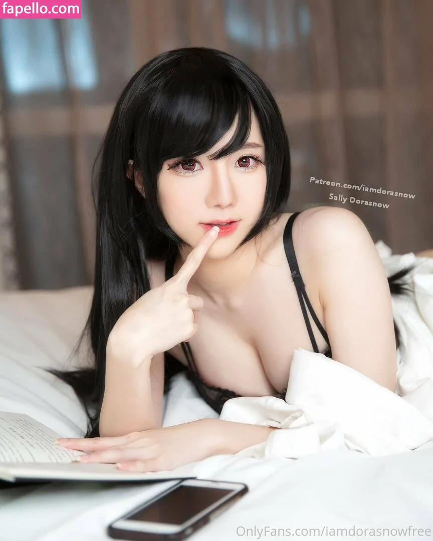 iamdorasnowfree Onlyfans Photo Gallery 