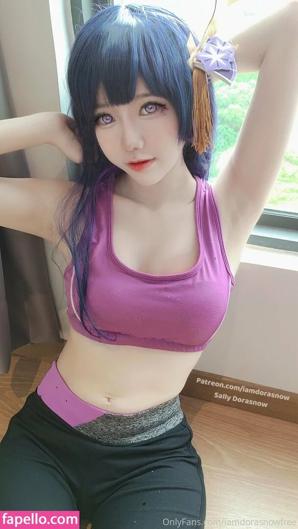 iamdorasnowfree Onlyfans Photo Gallery 