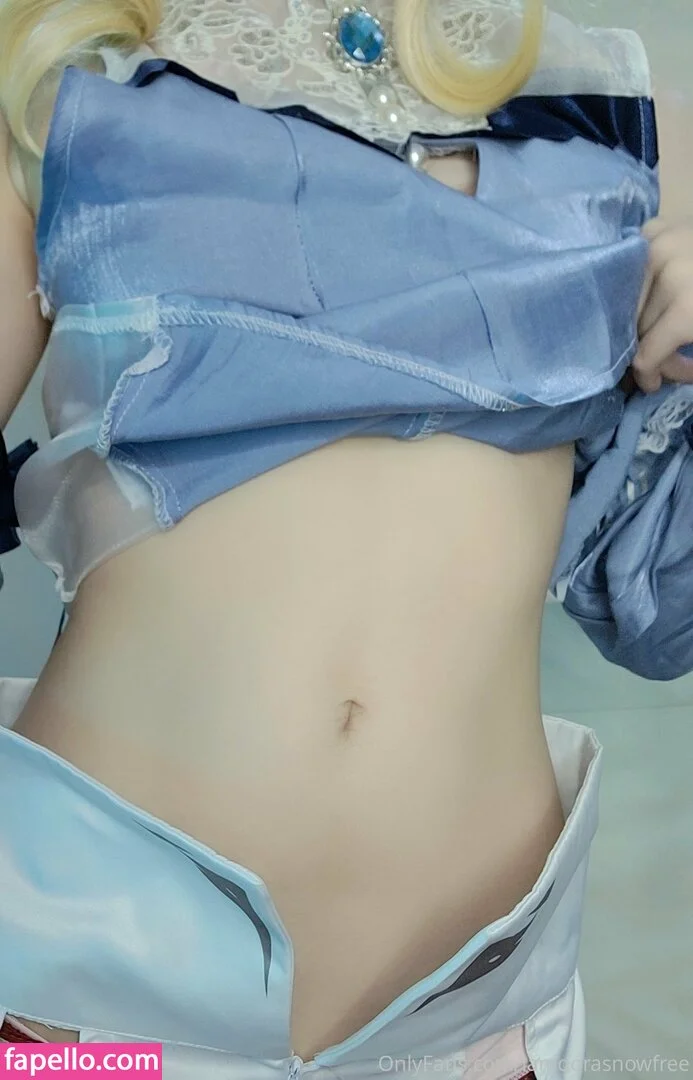 iamdorasnowfree Onlyfans Photo Gallery 