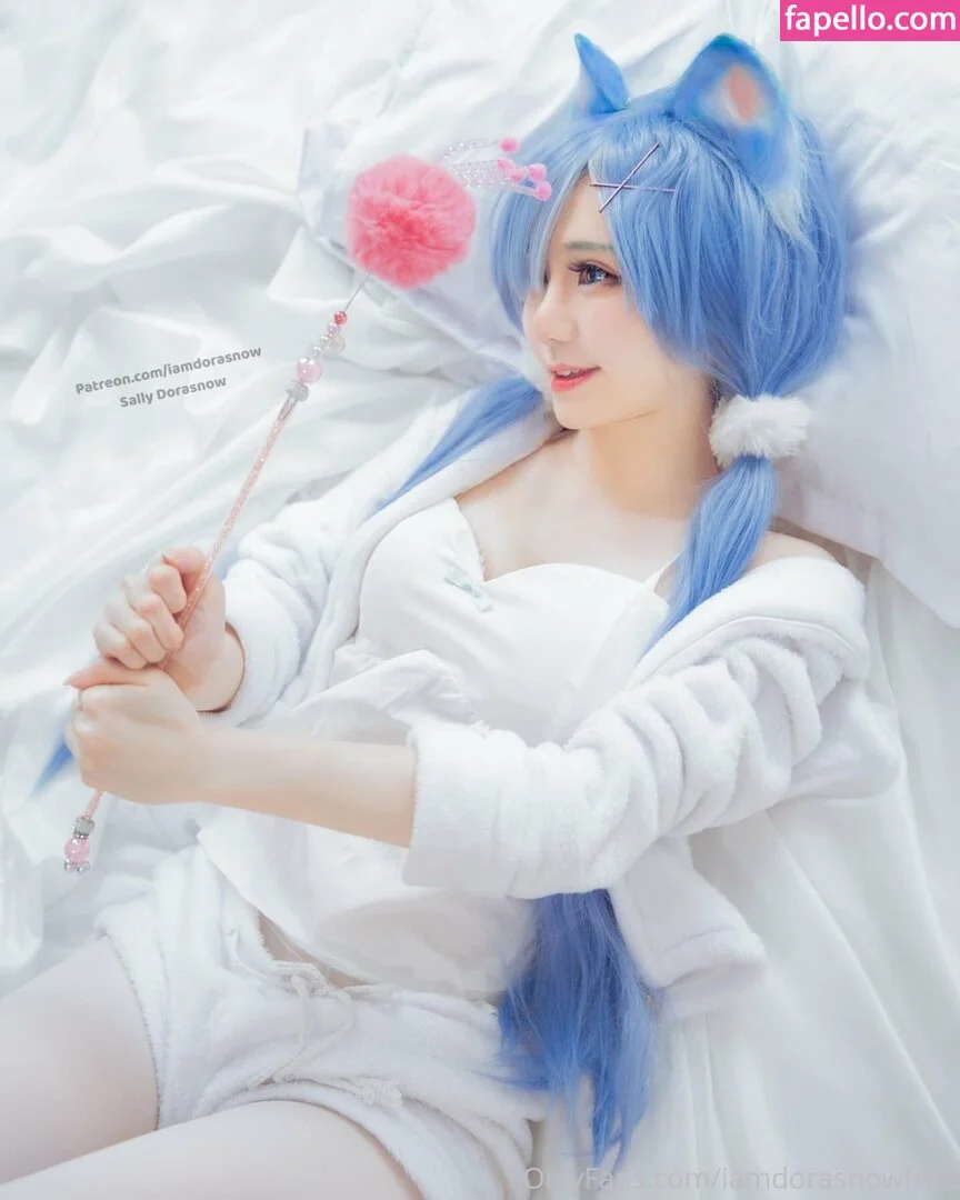 iamdorasnowfree Onlyfans Photo Gallery 