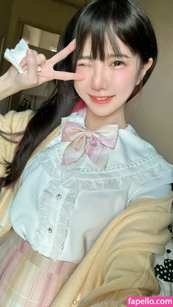 iamdorasnowfree Onlyfans Photo Gallery 