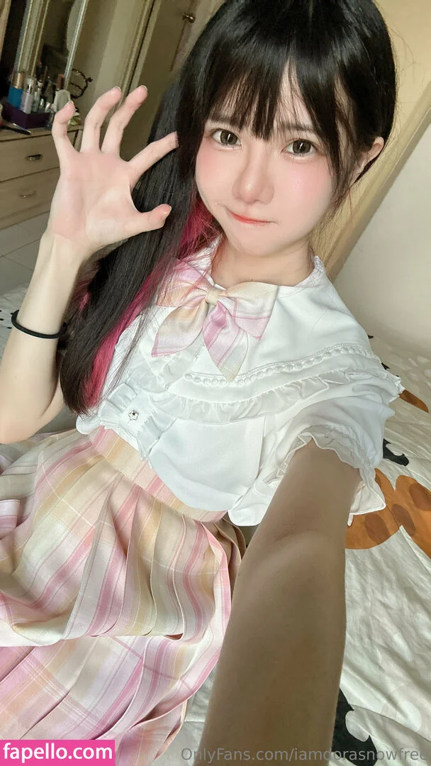 iamdorasnowfree Onlyfans Photo Gallery 