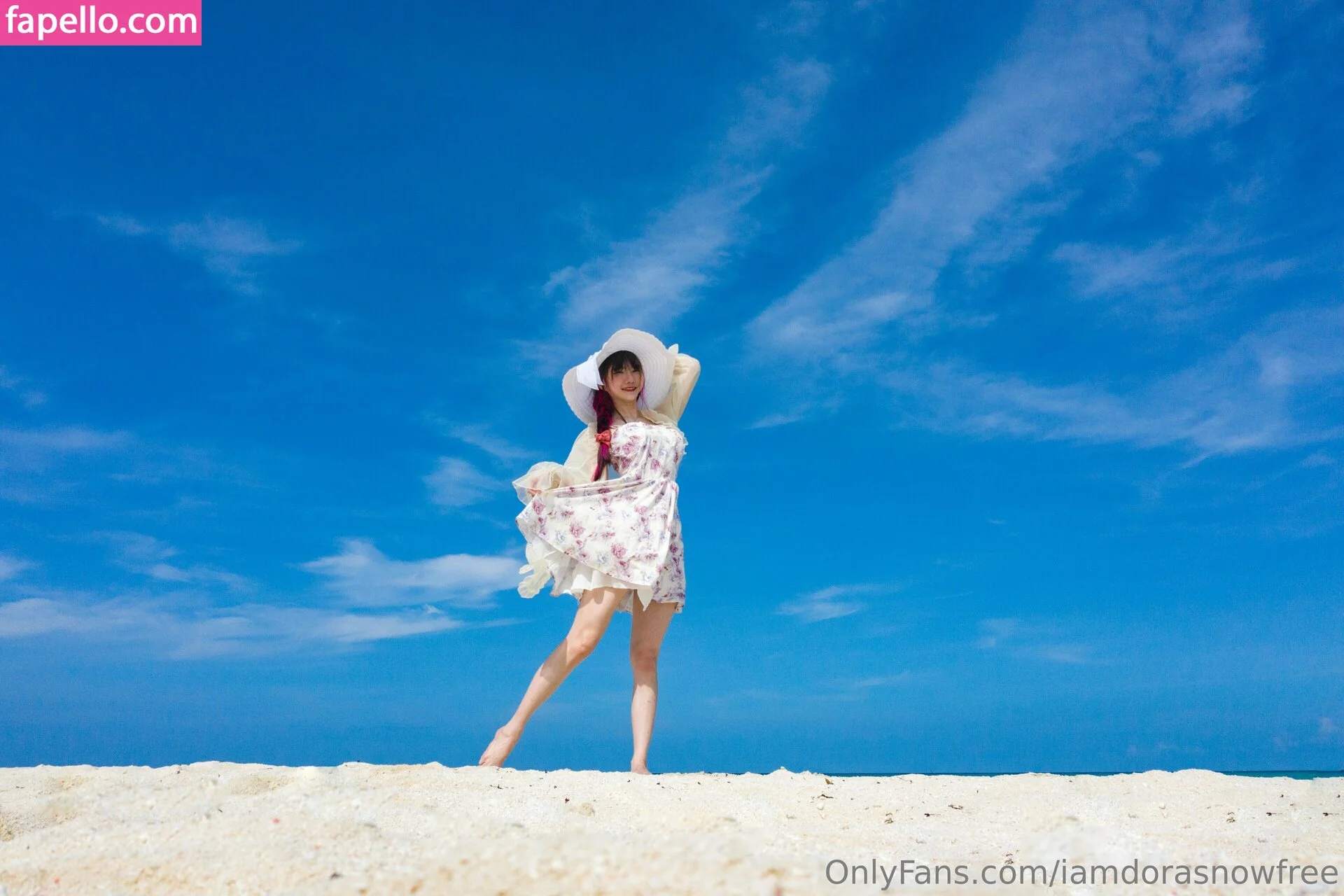 iamdorasnowfree Onlyfans Photo Gallery 