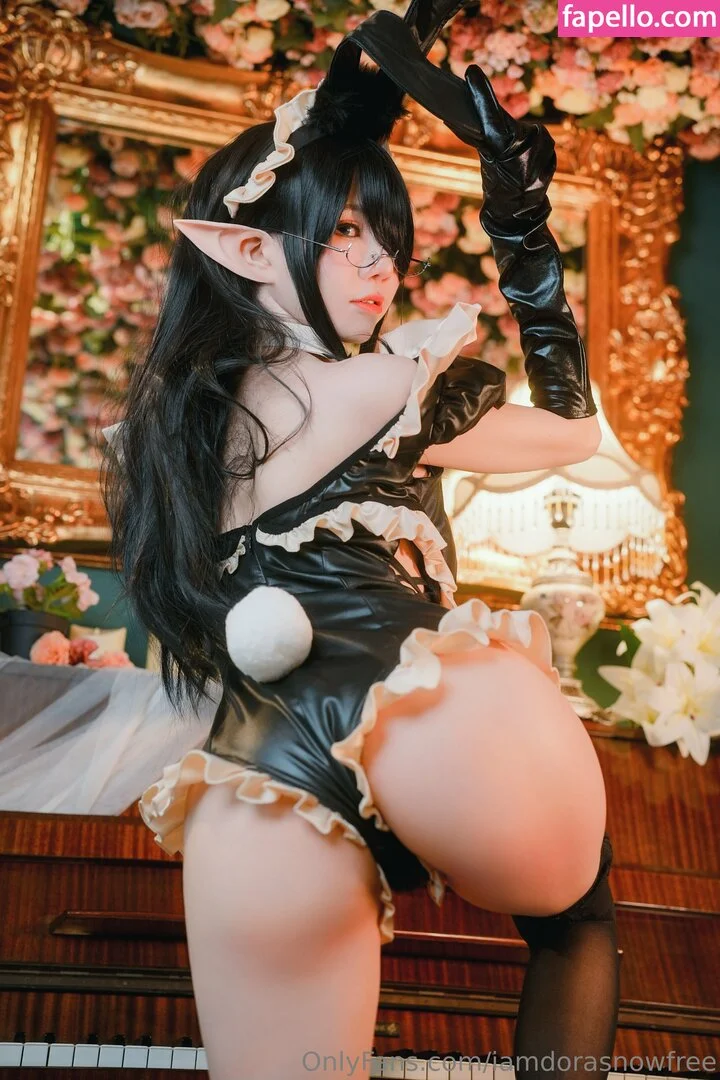 iamdorasnowfree Onlyfans Photo Gallery 