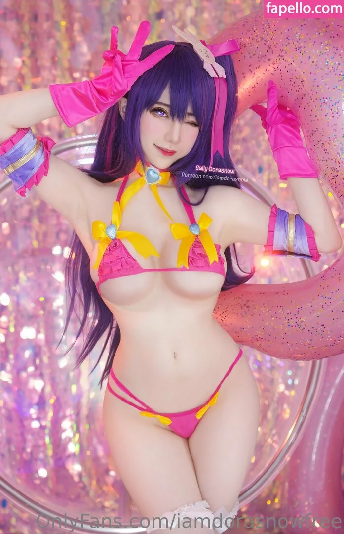 iamdorasnowfree Onlyfans Photo Gallery 