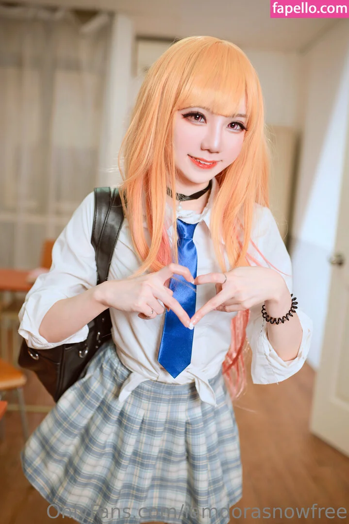 iamdorasnowfree Onlyfans Photo Gallery 